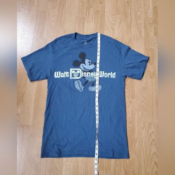 Hanes Walt Disney World 100% Cotton Tshirt sz Med - Picture 6 of 7